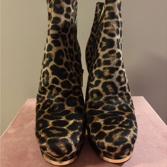 Brand New without Box Michael Kors Leopard Platform Boots Size 9 - Picture 4 of 8